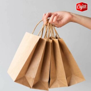 Conozcan nuestras bolsas ecológica 🛍️✨

#Sabiasque usarlas tienen beneficios como: 

- Minimizar la contaminación 
- Son biodegradables y reutilizables
- Son resistentes y económicas
- Cuentan con formatos personalizables 

 ℹ Escríbenos para más información

#bolsasecológicas #bolsaskraft #bolsas #empaque #ecológico #biodegradables #papel #cartón #packaging #cajaspersonalizadas #bolsaspersonalizadas #empaques #lima #perú