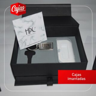 Nuestra caja imantada son ideales para darle otra presentación a tus productos📦💗

📍Escríbenos para más información

#packing #empaque #cajasdecarton #cajaspersonalizadas #cajaslima #cajasperu #cajaspremium #cajascontraplacadas #presentación #lima #peru #empaques #cajetero